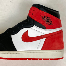 Load image into Gallery viewer, 2018 jordan 1 track red