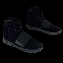 Load image into Gallery viewer, 2015 yeezy boost 750 triple black