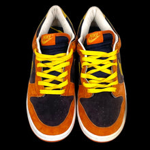 Load image into Gallery viewer, 2003 nike dunk low cave purple "reeses"