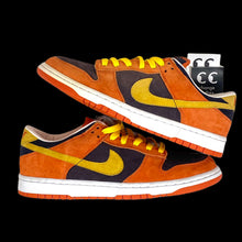 Load image into Gallery viewer, 2003 nike dunk low cave purple "reeses"
