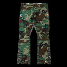 Load image into Gallery viewer, gallery dept la camo flare pants woodland