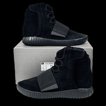 Load image into Gallery viewer, 2015 yeezy boost 750 triple black