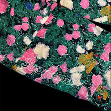 Load image into Gallery viewer, 2022 supreme // north face flowers trekking zip off pants