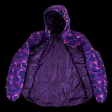 Load image into Gallery viewer, 2006 bape purple camo hooded puffer jacket *reversible