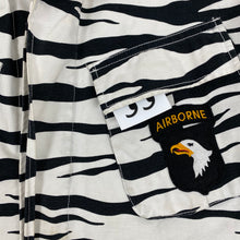 Load image into Gallery viewer, 2011 supreme jungle jacket white