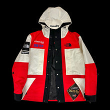 Load image into Gallery viewer, 2018 supreme // the north face expedition jacket