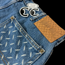 Load image into Gallery viewer, 2023 billy hill diamond plate double knee denim shorts