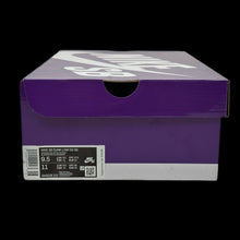 Load image into Gallery viewer, 2021 supreme // nike sb dunk low “stars”