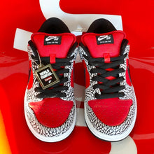 Load image into Gallery viewer, 2012 supreme // nike sb dunk low fire red clement