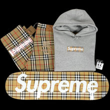 Load image into Gallery viewer, 2022 supreme // burberry plaid skate denim jeans