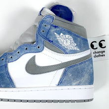 Load image into Gallery viewer, Air Jordan 1 Hyper Royal 2021