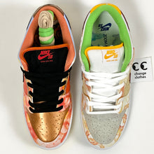 Load image into Gallery viewer, Nike SB Dunk Low Pro QS STREET HAWKER