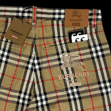 Load image into Gallery viewer, 2022 supreme // burberry plaid skate denim jeans
