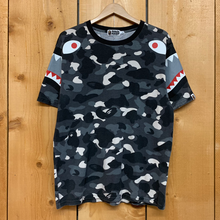 Load image into Gallery viewer, bape shark shoulder tee shirt city camo