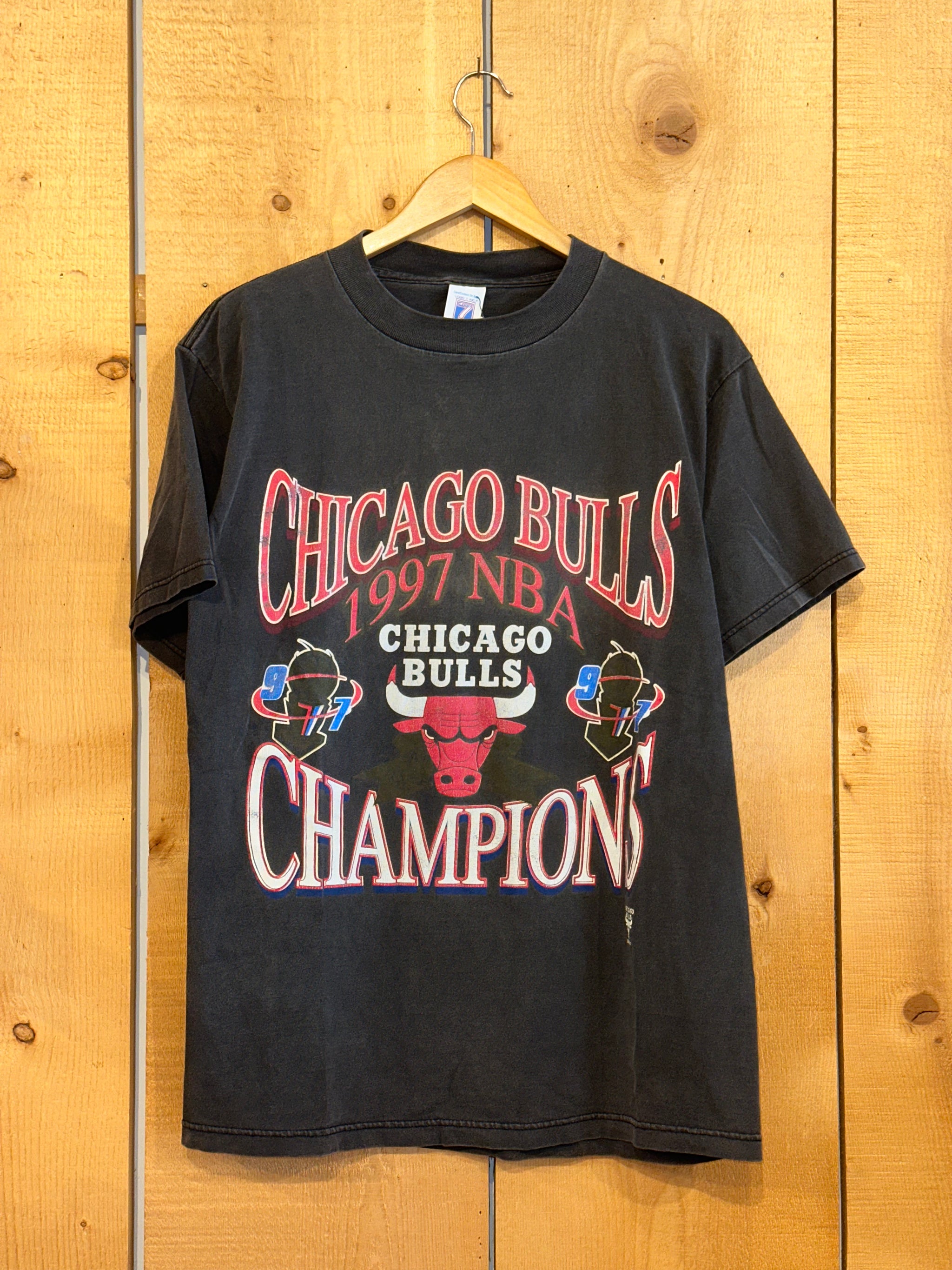 NBA シカゴブルズ 1997ファイナルチャンピオン Tシャツ　ヴィンテージ 1997 nba chicago bulls champions tee – change clothes