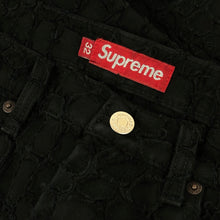Load image into Gallery viewer, 2025 supreme frayed croc baggy denim shorts
