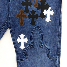 Load image into Gallery viewer, 2022 chrome hearts denim jeans fleur knee
