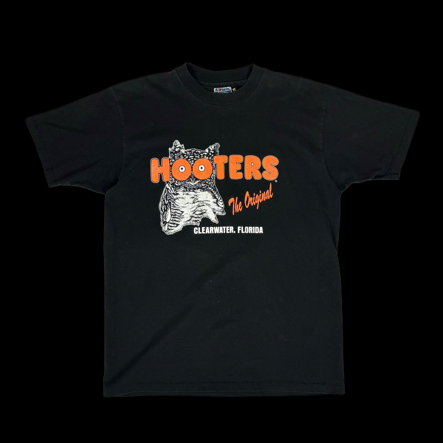 1990s hooters mirror print tee