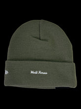 Load image into Gallery viewer, 2025 supreme box logo beanie
