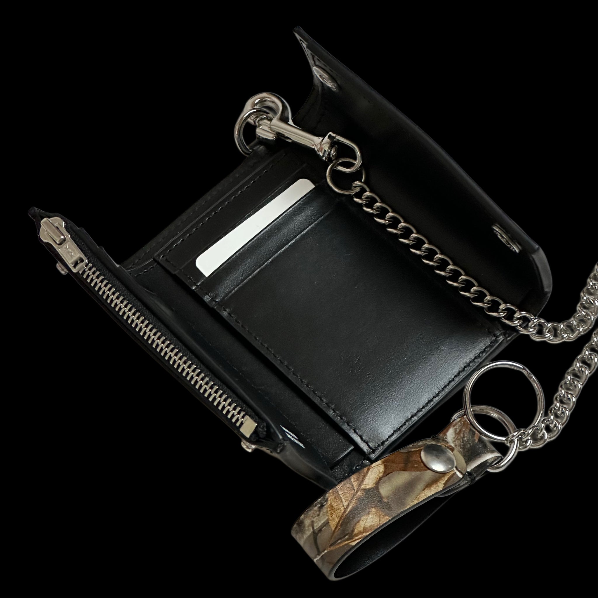 2025 supreme leather wallet chain realtree – change clothes