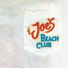 Load image into Gallery viewer, 1993 camel joes beach club tee white
