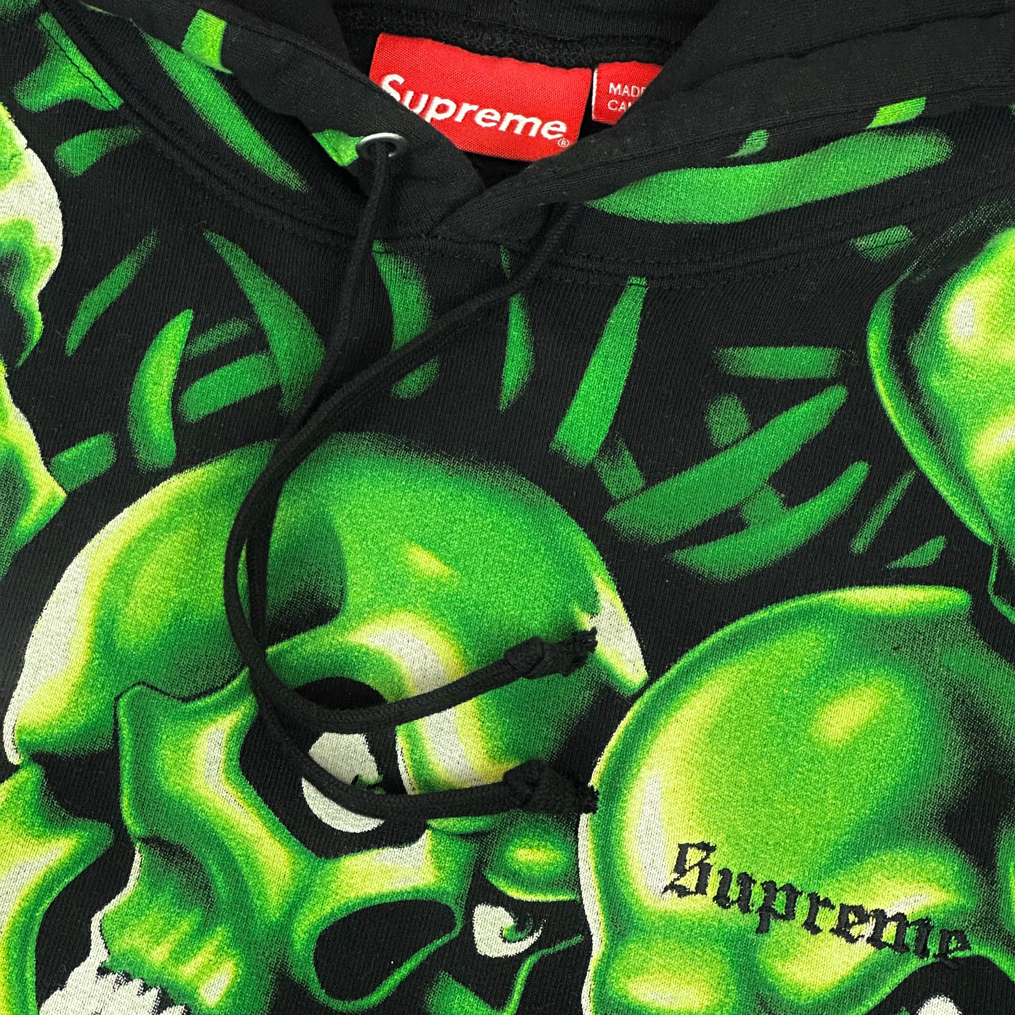 2018 supreme // liquid blue skull pile hoodie – change clothes