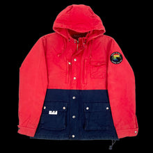 Load image into Gallery viewer, 2007 supreme wilderness parka
