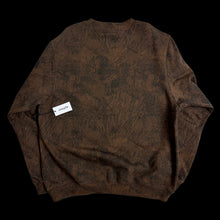 Load image into Gallery viewer, spider brown real tree beluga crewneck
