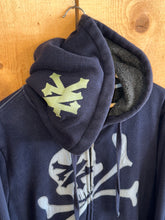Load image into Gallery viewer, y2k zoo york jolly roger fleece lined zip up hoodie
