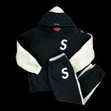Load image into Gallery viewer, 2021 supreme s logo split pullover
