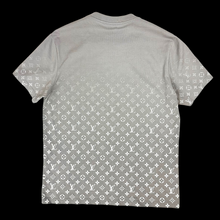 Load image into Gallery viewer, 2021 louis vuitton lvse monogram gradient tee
