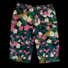 Load image into Gallery viewer, 2022 supreme // north face flowers trekking zip off pants
