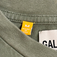 Load image into Gallery viewer, gallery dept souvenir tee olive green
