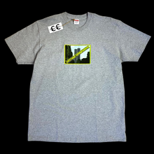 Load image into Gallery viewer, 2019 supreme greetings tee heather grey

