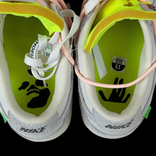 Load image into Gallery viewer, 2021 off white // nike dunk low lot 12
