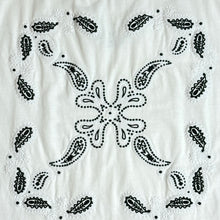 Load image into Gallery viewer, off white embroidered bandana arrows tee

