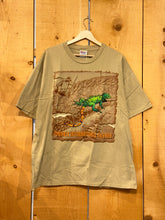 Load image into Gallery viewer, 1990s phoenix international raceway lizard tee
