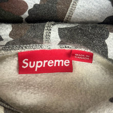 Load image into Gallery viewer, 2012 supreme box logo hoodie duck camo
