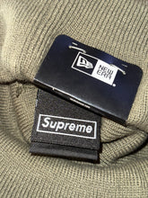Load image into Gallery viewer, 2025 supreme box logo beanie
