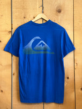 Load image into Gallery viewer, 2000s quiksilver wave logo tee
