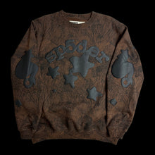 Load image into Gallery viewer, spider brown real tree beluga crewneck
