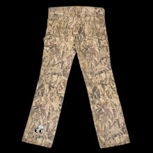 Load image into Gallery viewer, 2021 billy hill osb camo double knee pants
