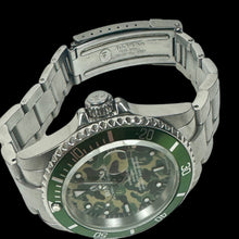 Load image into Gallery viewer, 2006 bape bapex green camo green bezel
