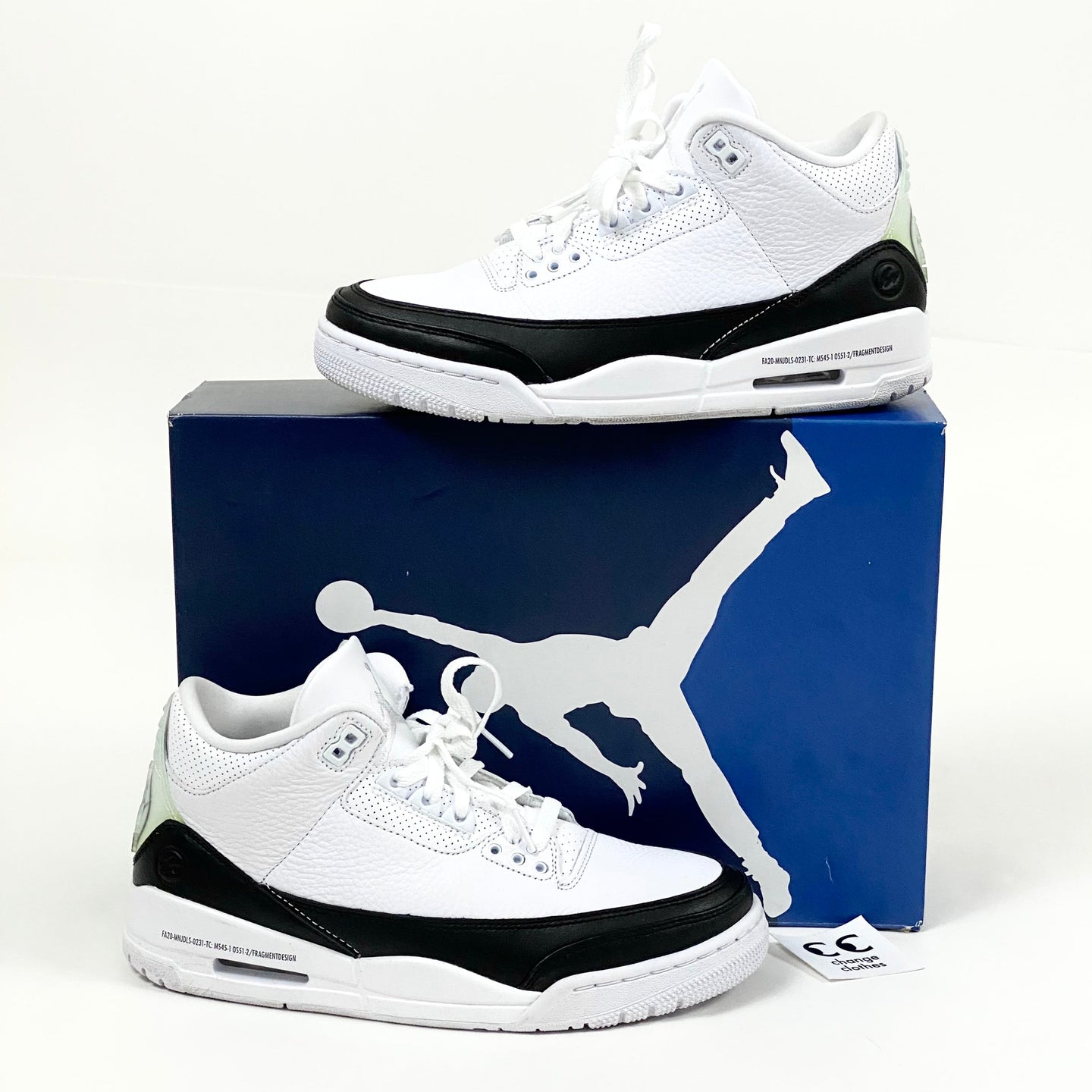 FRAGMENT DESIGN x AIR JORDAN 3 RETRO