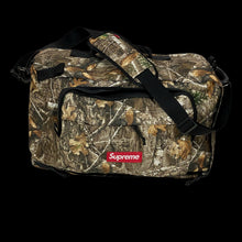 Load image into Gallery viewer, 2019 supreme realtree duffle bag
