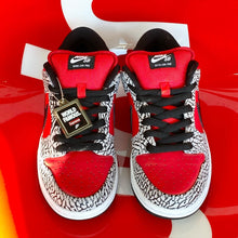 Load image into Gallery viewer, 2012 supreme // nike sb dunk low fire red clement
