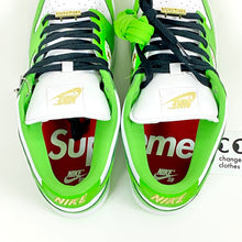 Load image into Gallery viewer, Supreme / NIKE SB Dunk Low OG QS 2021 Mean Green
