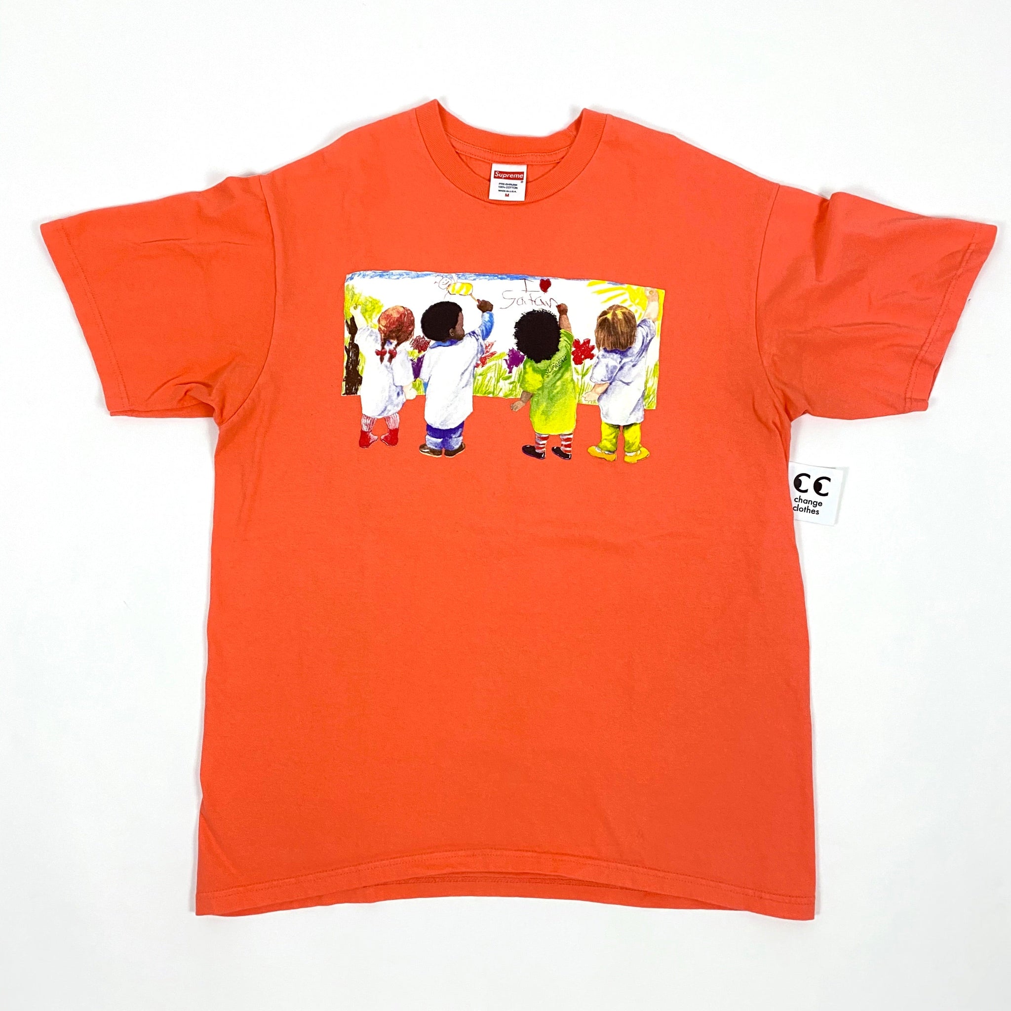 Supreme Kids Tee – change clothes