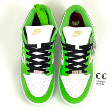 Load image into Gallery viewer, Supreme / NIKE SB Dunk Low OG QS 2021 Mean Green
